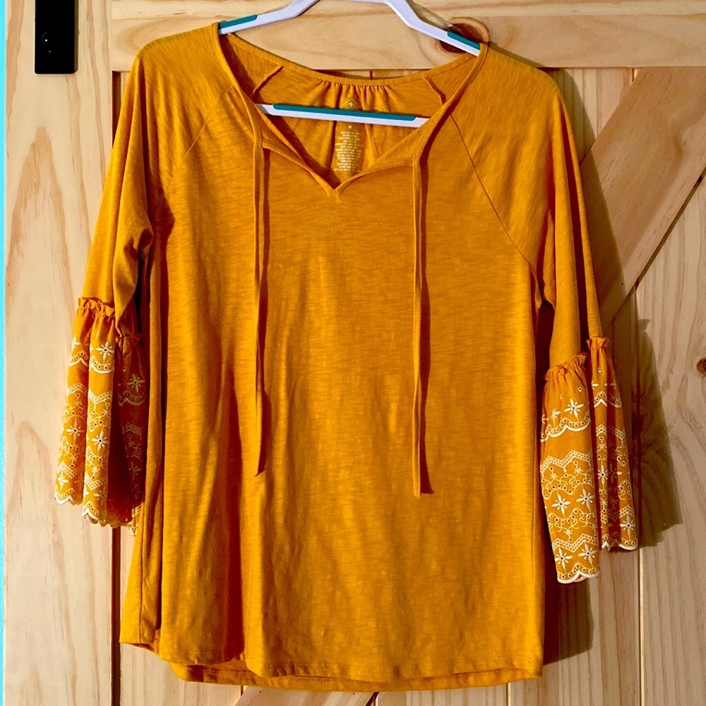 EUC St Johns Bay 3/4 Bell Sleeve Top